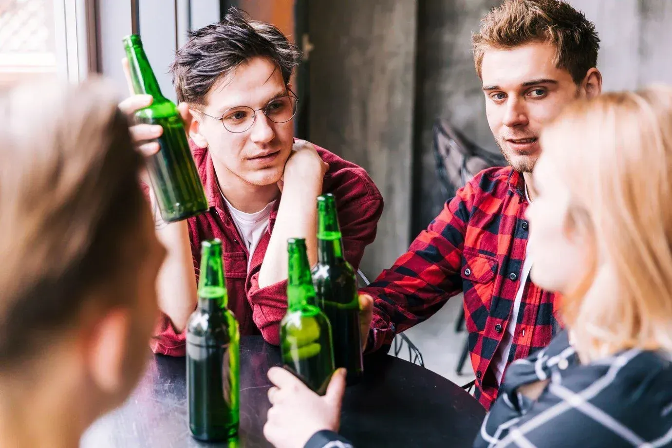 Dit zijn 10 tekenen dat jij misschien wel een (serieus) alcoholprobleem hebt