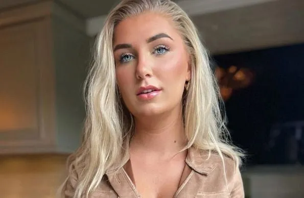 Hollands bommetje Sterre Heijnen zorgt voor rooie oortjes met pikante (t*ploze) fotoshoot