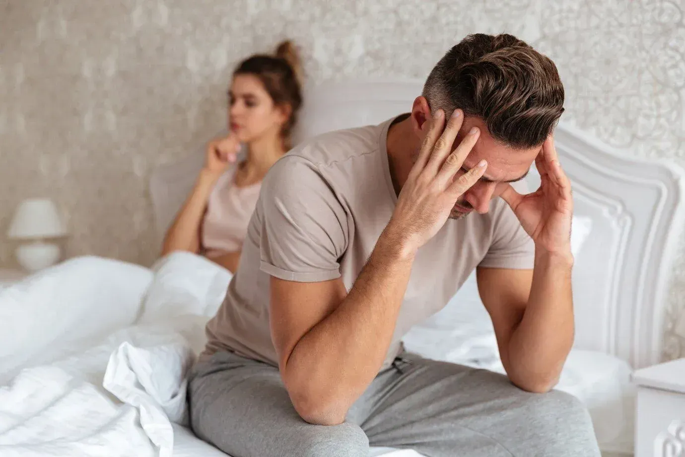 "Mijn vriendin doet het liever met haar 'pikante' speeltjes dan met mij. Haar uitleg daarvoor is speciaal..."