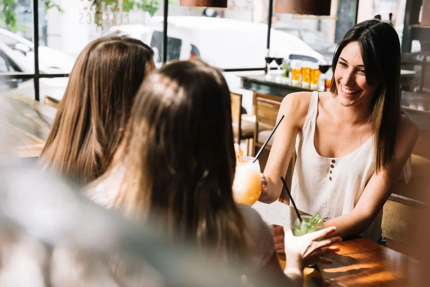 Deze details van jullie 'intieme' leven bespreekt jouw partner met haar vriendinnen tijdens het 'roddeluurtje'