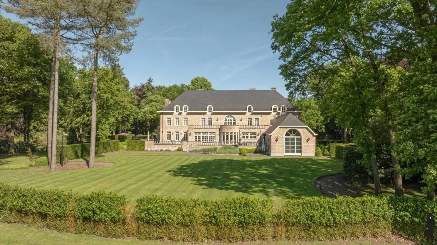 Deze villa in Kalmthout van € 10.500.000 is het nieuwe duurste huis in Vlaanderen