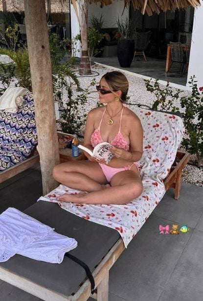 Hallo kroket! Steffi Mercie maakt haar volgers stapelzot met fenomenale bikinifoto's
