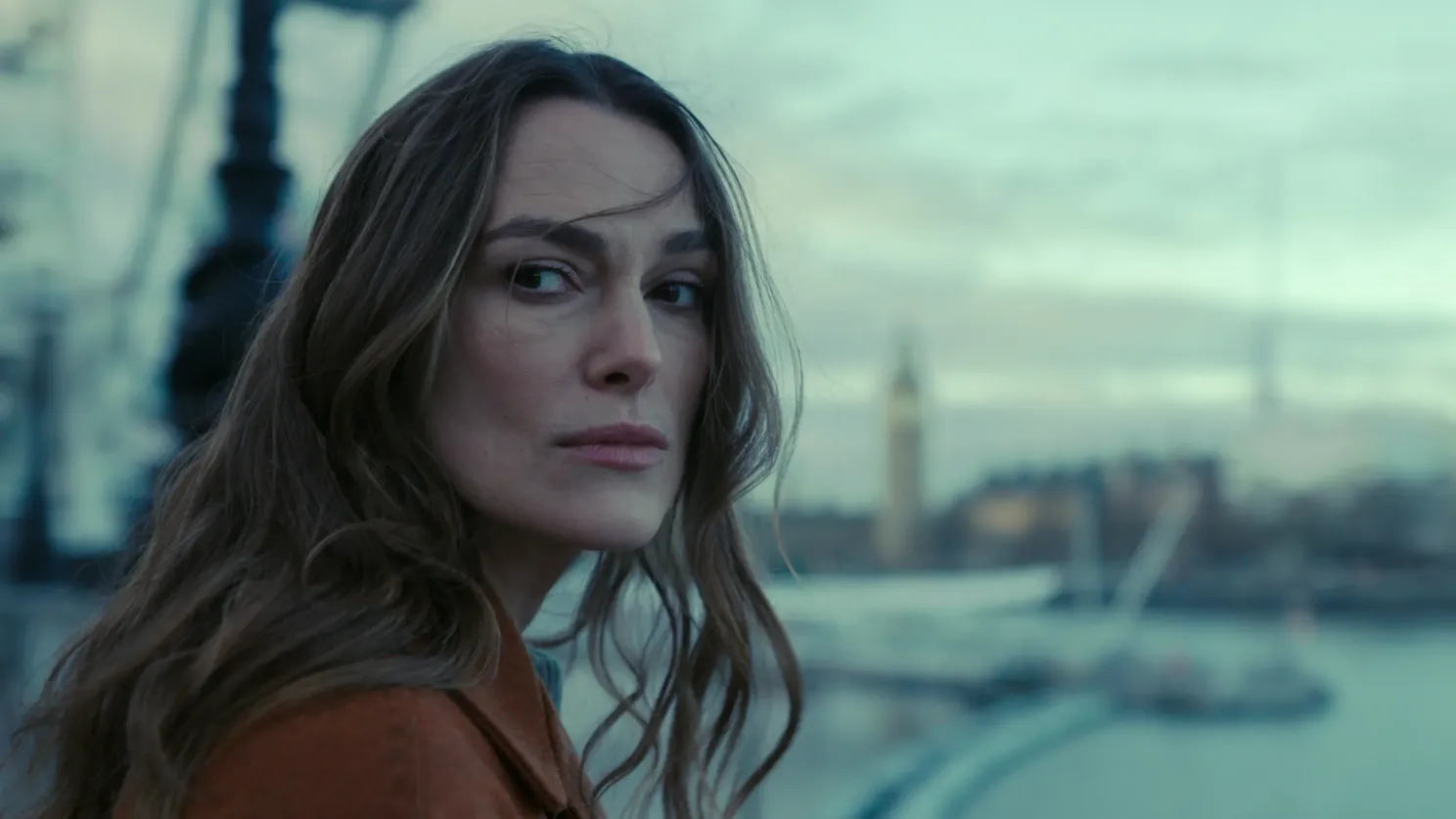 Nieuwe Netflix-serie met Keira Knightley en perfecte Rotten Tomatoes-score is dé hit van het moment