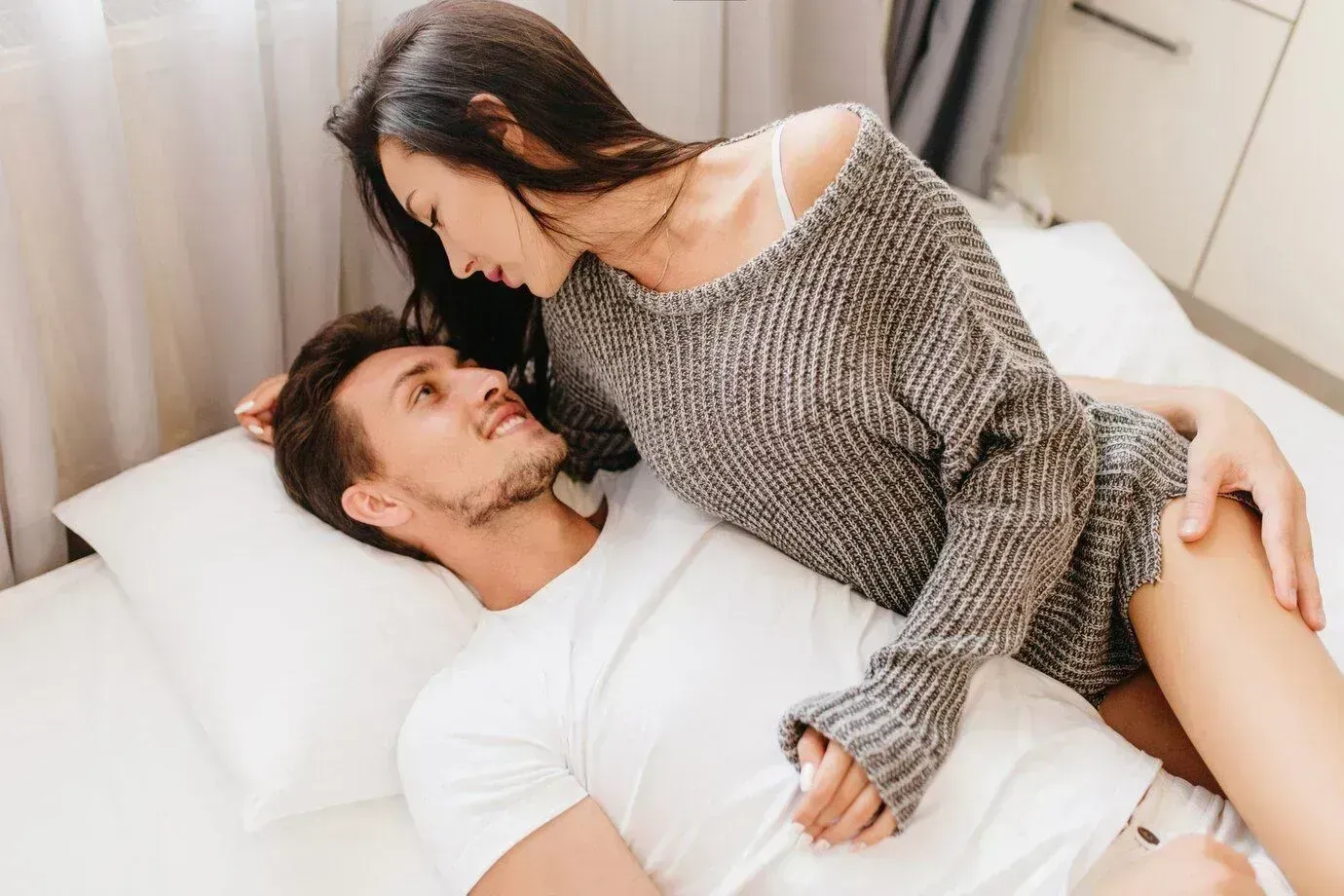 Wil je langer leven? Dan is dit hoeveel keer je per week aan 'bedpret' moet doen (volgens de wetenschap)