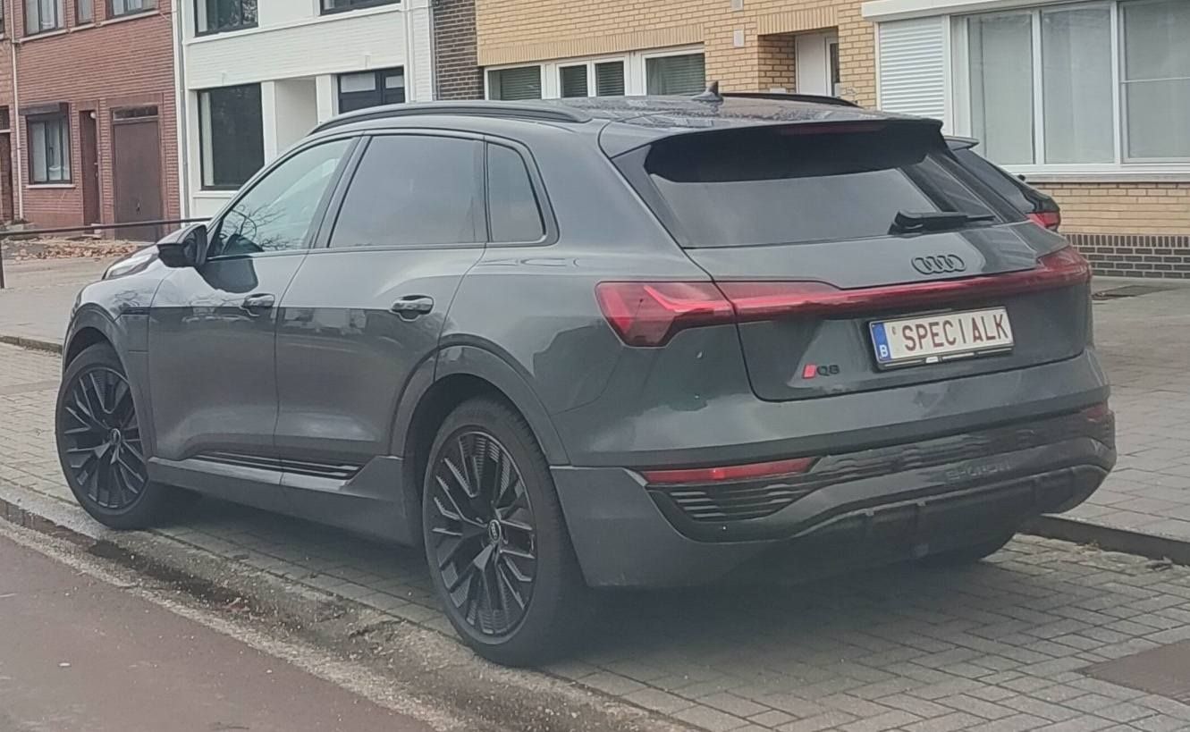 Vlaming verraadt met de nummerplaat op zijn Audi wat zijn favoriete ontbijt is: "Mag dat zomaar?"