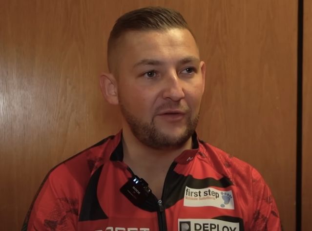 Nathan Aspinall doet 'trieste' bekentenis over hoe andere spelers Luke Littler behandelen op de professionele tour