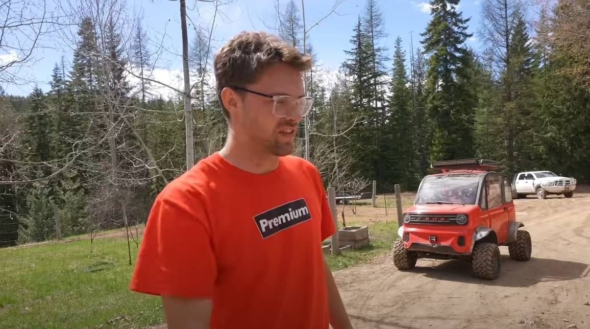 Man koopt de goedkoopste SUV ter wereld, maar bij de eerste offroad-test gaat het meteen grondig fout