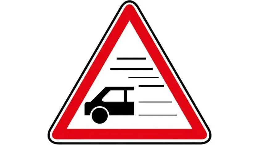 Dit nieuwe verkeersbord kan voor verwarring zorgen bij Belgische chauffeurs: weet jij wat het betekent?