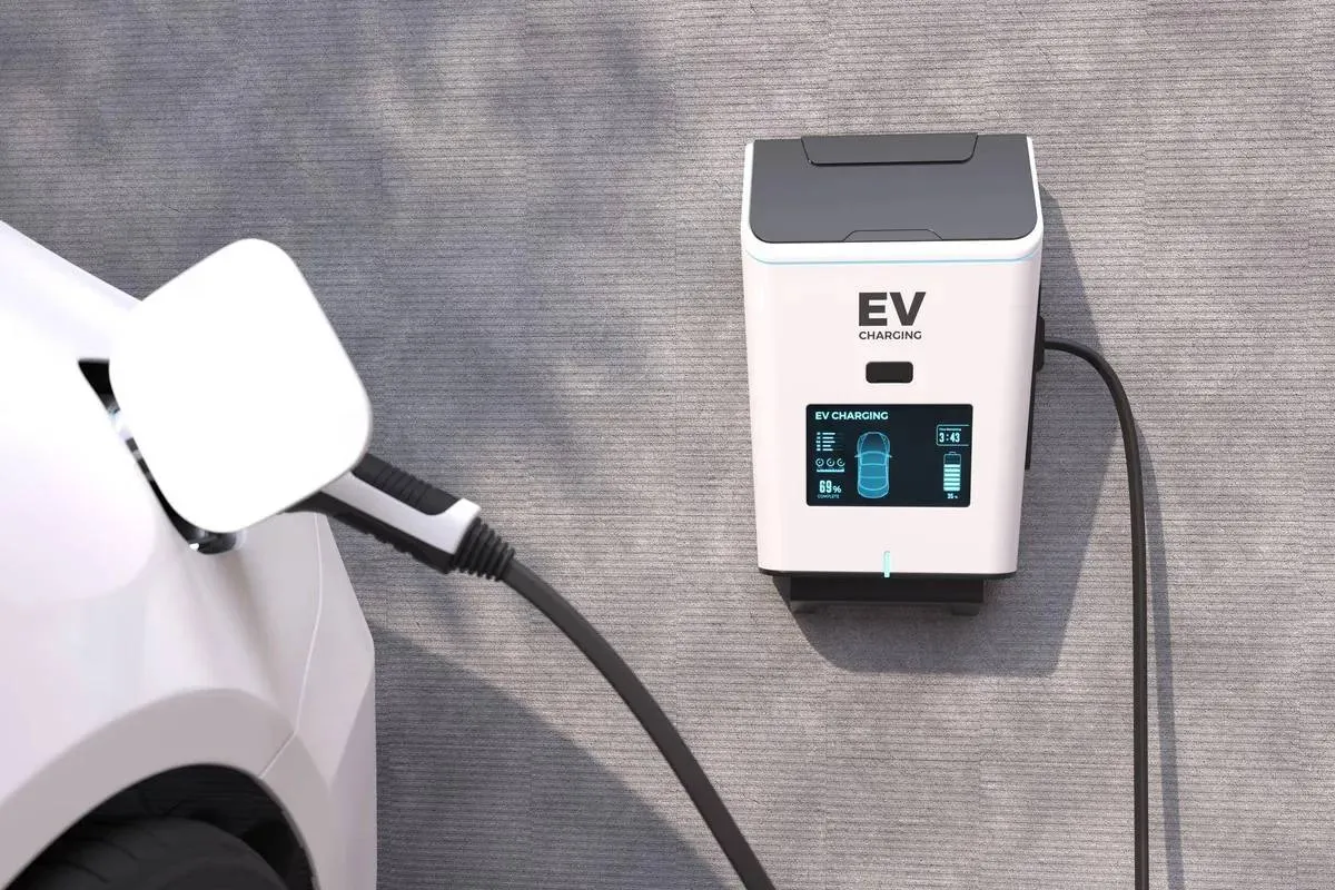 Hoe je binnenkort geld kunt verdienen met je elektrische auto terwijl die stilstaat: "Een veelbelovende mogelijkheid"