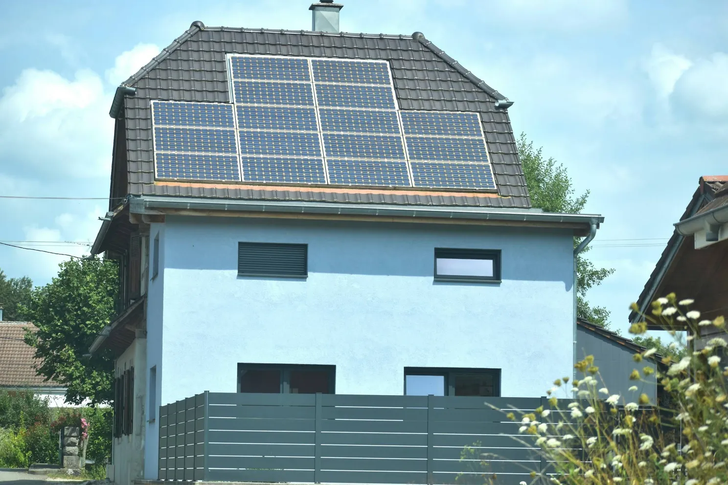 Veelgemaakte fout bij zonnepanelen: je kan honderden euro’s verliezen als je dit niet checkt
