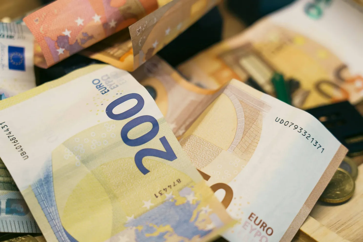 Eén land, maar een verschillend loonbriefje: zoveel verschillen de lonen in Vlaanderen en Wallonië