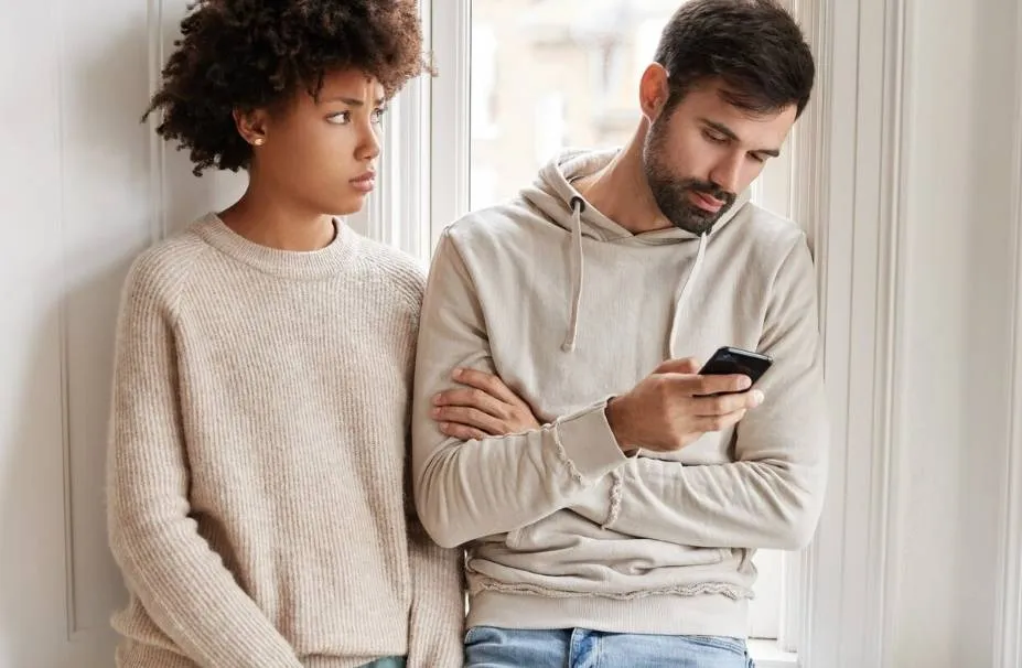 Mensen zijn verdeeld over de vraag of deze 'controversiële' daad telt als vreemdgaan
