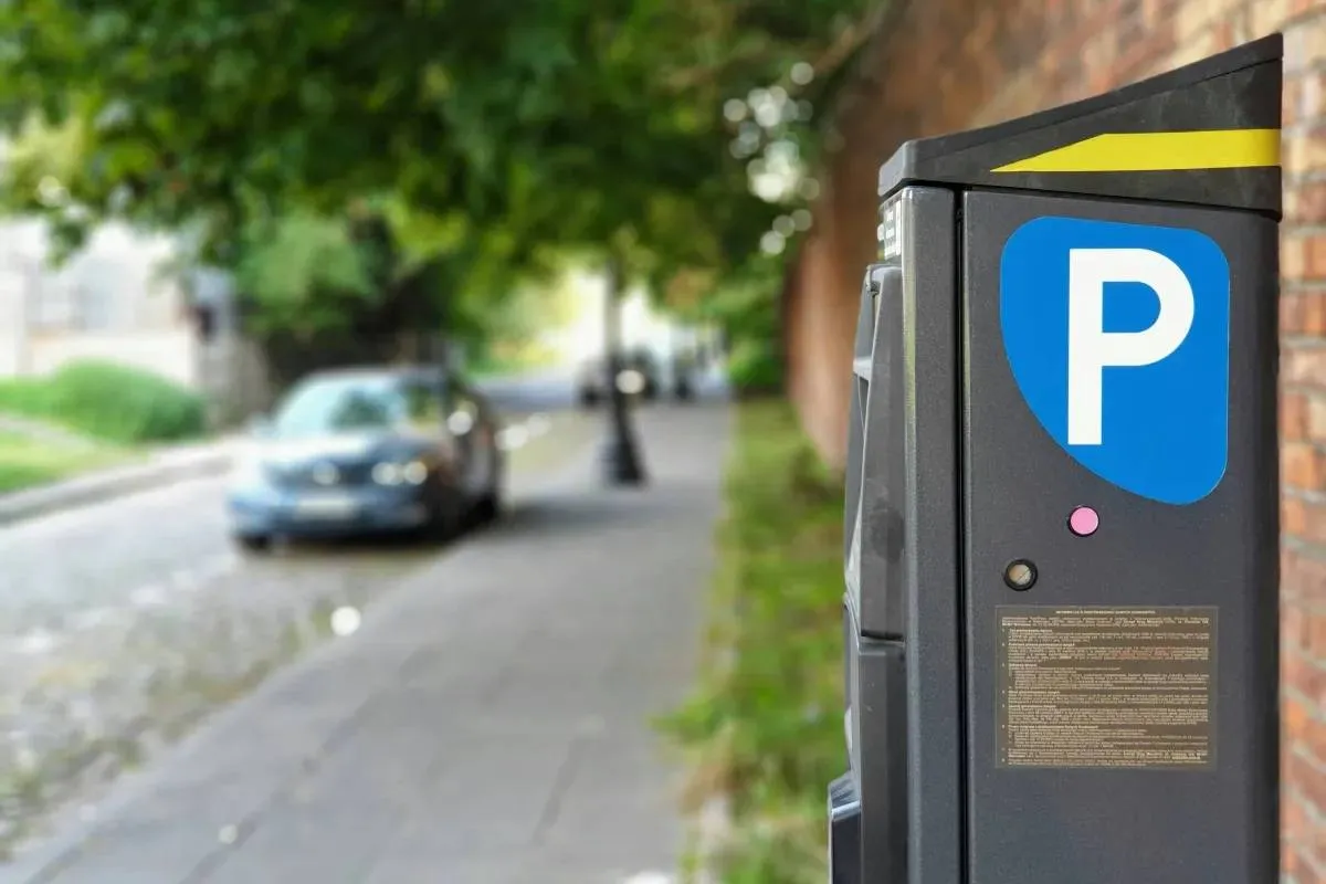 Vlamingen die parkeerboetes niet betalen vanaf nu strenger aangepakt: "Je kan zelfs je auto kwijt raken"
