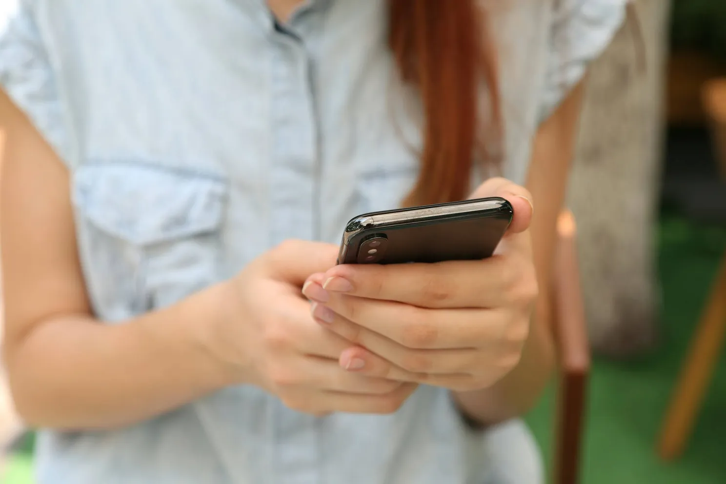 Cyberbeveiligingsdeskundige waarschuwt dat er één simpel teken is dat je telefoon is gehackt