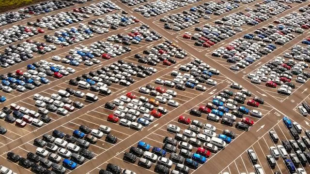Waarom een tweedehandswagen met 1 kilometer op de teller niet altijd een koopje is: "Het plaatje klopt niet"