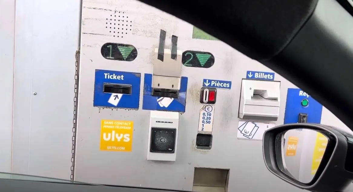 Waarschuwing voor Belgen die naar Frankrijk reizen met de wagen: "Oplichting op Franse tolwegen"