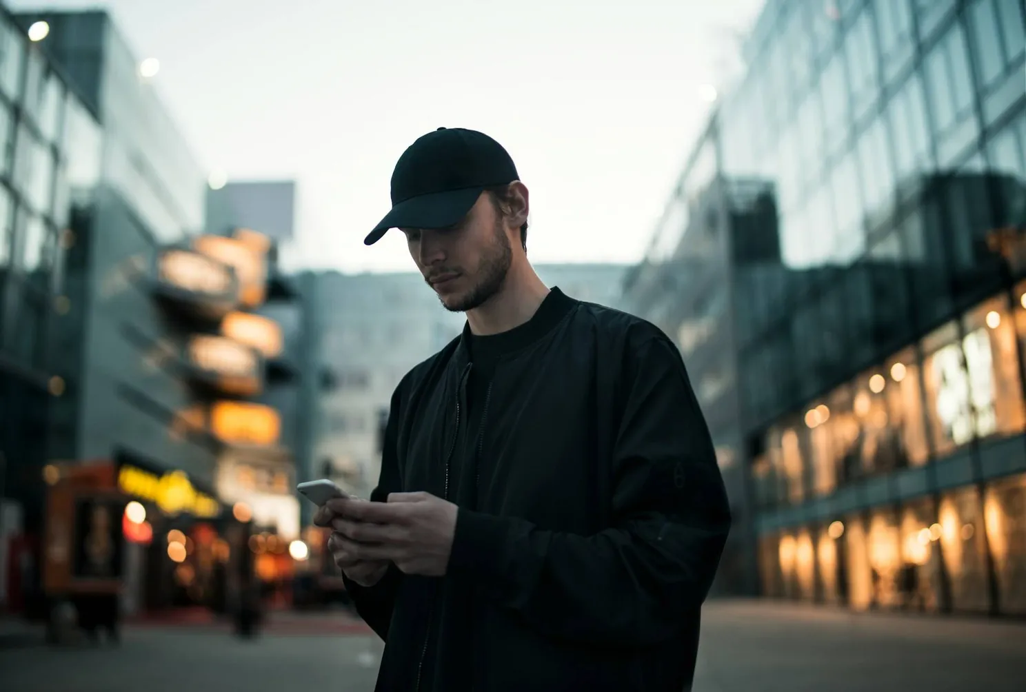 Geen verrassingen op je telefoonfactuur: zo vermijd je dure roamingkosten tijdens je vakantie