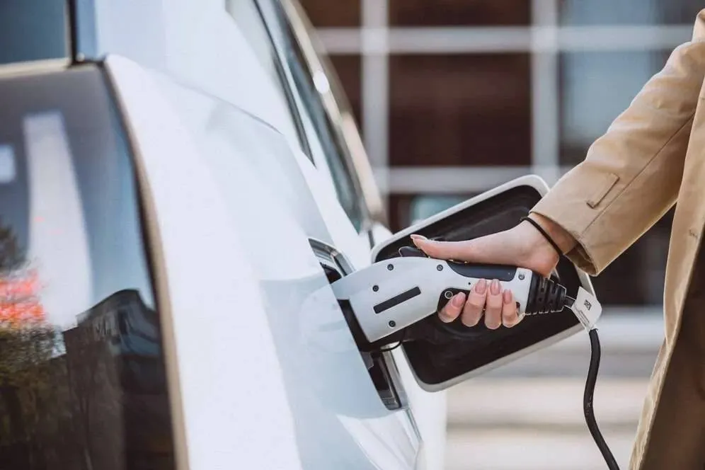 Belgen willen wel overstappen op elektrisch rijden, maar één ding houdt hen nog tegen
