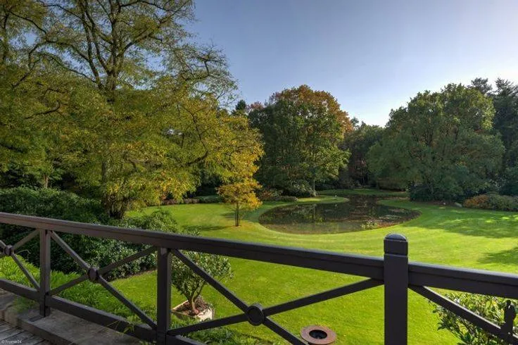 Ooit het duurste huis van Vlaanderen, nu een 'koopje': voor € 7.900.000 is deze villa in Kapellen voor jou