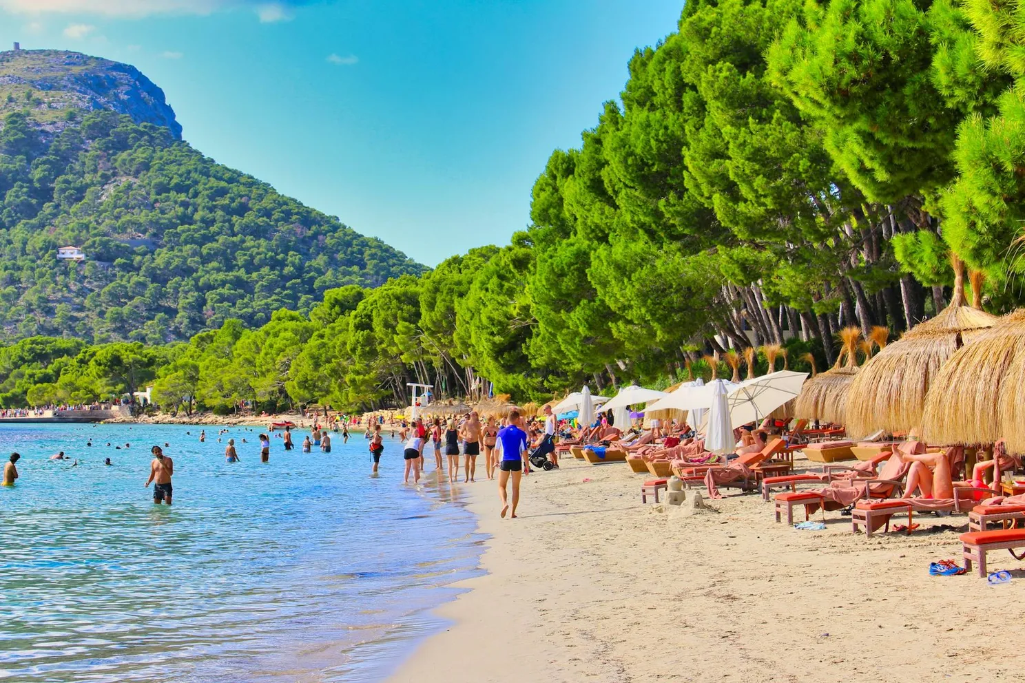 Politie slaat alarm in vakantieoord dat erg populair is bij Belgen: "Als je dit drinkt, kan je ziek worden!"