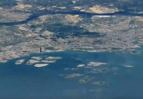Google Earth legt ‘verschrikkelijke’ transformatie van de planeet over drie decennia vast en het verschil is angstaanjagend
