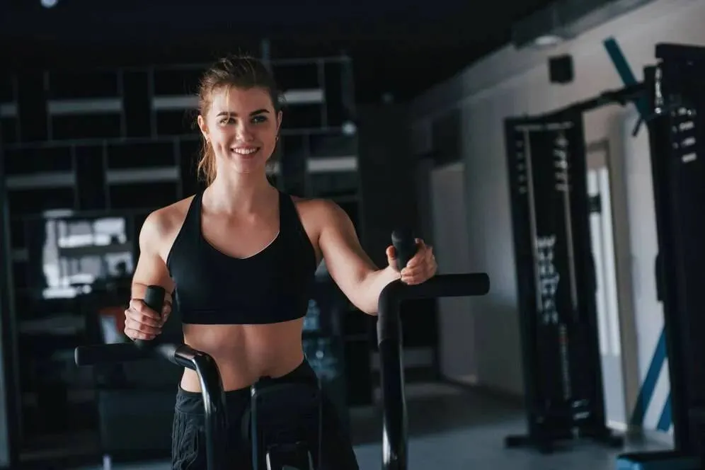 10 ongeschreven regels in de fitness die iedereen kent, maar waar niemand zich aan houdt
