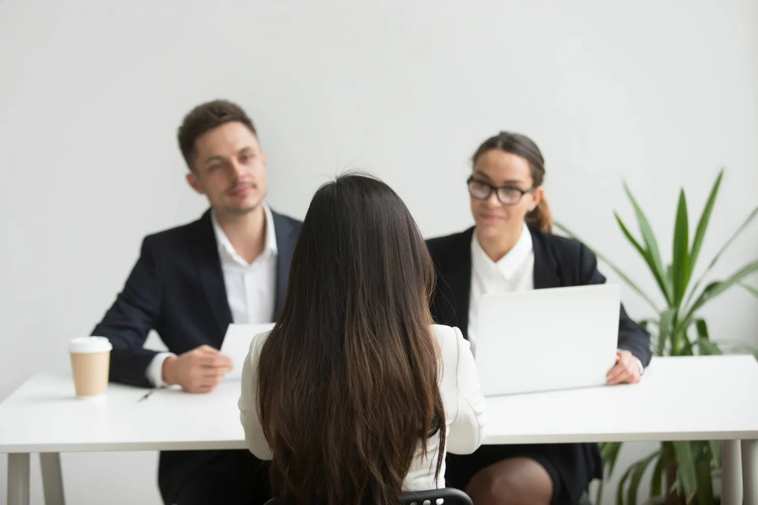 Vrouw onthult ChatGPT-truc om wekelijks vijf sollicitatiegesprekken te krijgen en binnen 30 dagen een job te bemachtigen