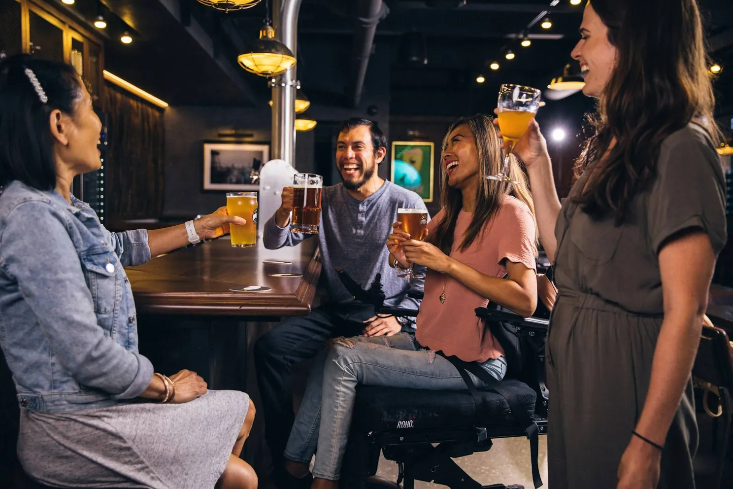 De 6 signalen dat je stiekem een functionerende alcoholist bent: "Als je dit doet en voelt, heb je een serieus drankprobleem!"