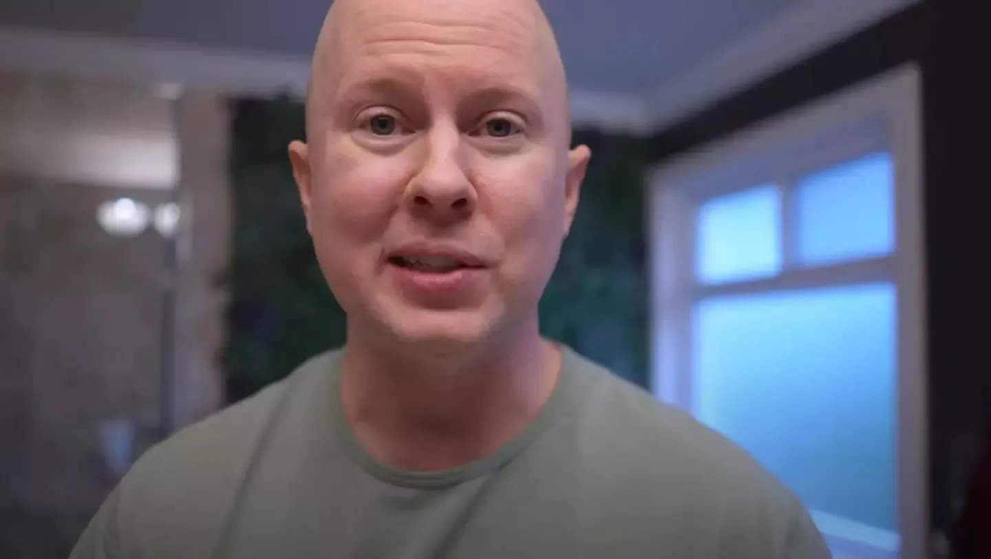 Evan dronk 20 jaar lang elke dag alcohol en stopte dan plots gedurende 30 dagen. Dit deed het met zijn lichaam...