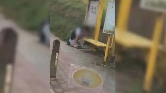 Chauffeur van De Lijn zet bus aan de kant in Duisburg... om te bidden: "Vier dagen geschorst, maar overwegen andere sancties"