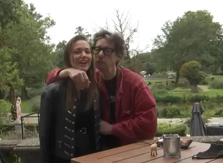 De dag dat... Brusselmans verklapte wat hij doet als het niet lukt in bed met zijn veel jongere vriendin