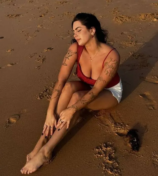 De vriend van Ruby vindt het geweldig dat ze het met andere vrouwen doet: "Maar toen hij mee mocht doen, ging het mis..."