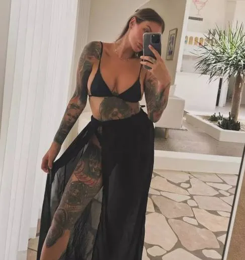 Evelyn heeft twee 'liefdesgrotjes', nu onthult ze hoe dat haar carrière een serieuze boost gaf