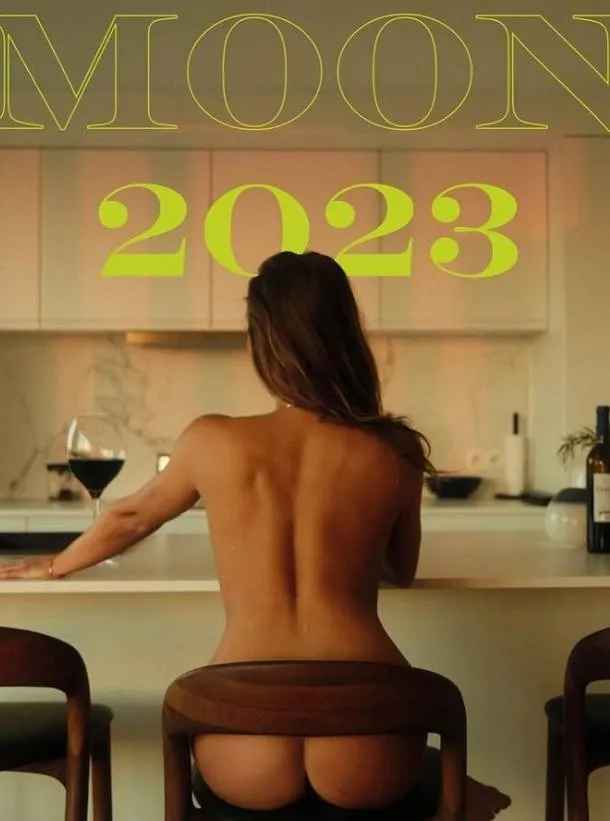 Luna Stevens gaat volledig uit de kleren om haar 'pikante' kalender voor 2026 te promoten: "Jij bent episch, babe!"