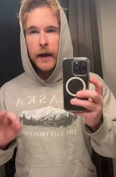 Man van 1m68 werd door een vrouw afgewezen in een soort van 'vernederingsritueel': "Ze had het niet gezien..."