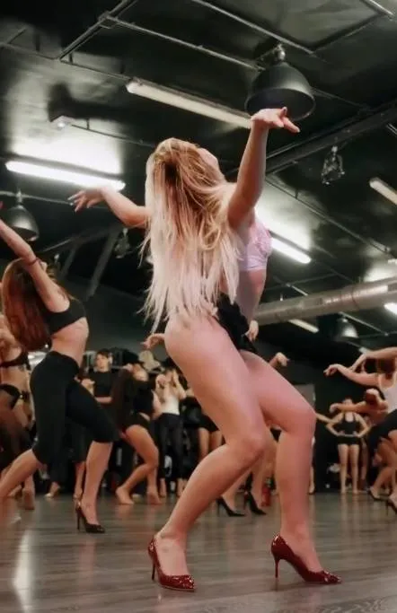 Schermopname_10-3-2026_104848_www.instagram.com