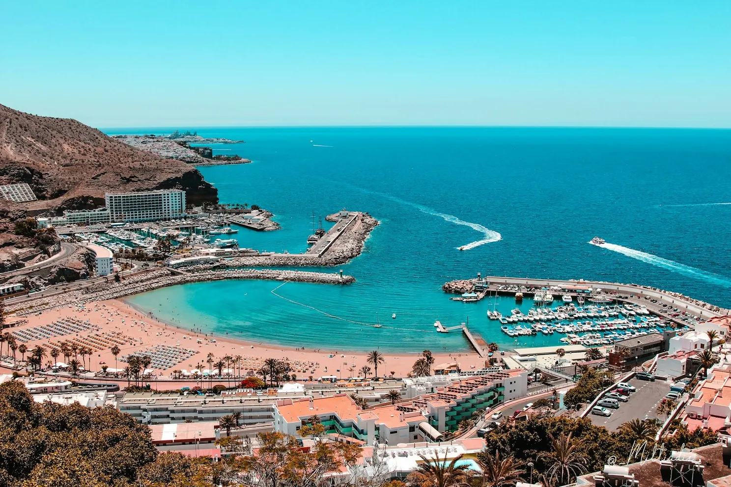 miltiadis-fragkidis-kHQFMObkRSs-unsplash