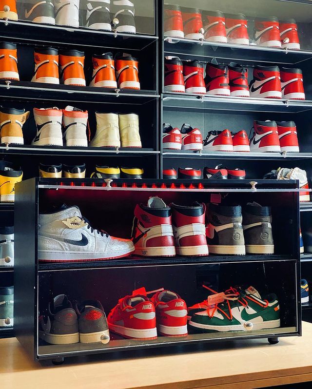 Bruce Hatoo is met zijn kleurrijke kiekjes de sneakerking van social media!