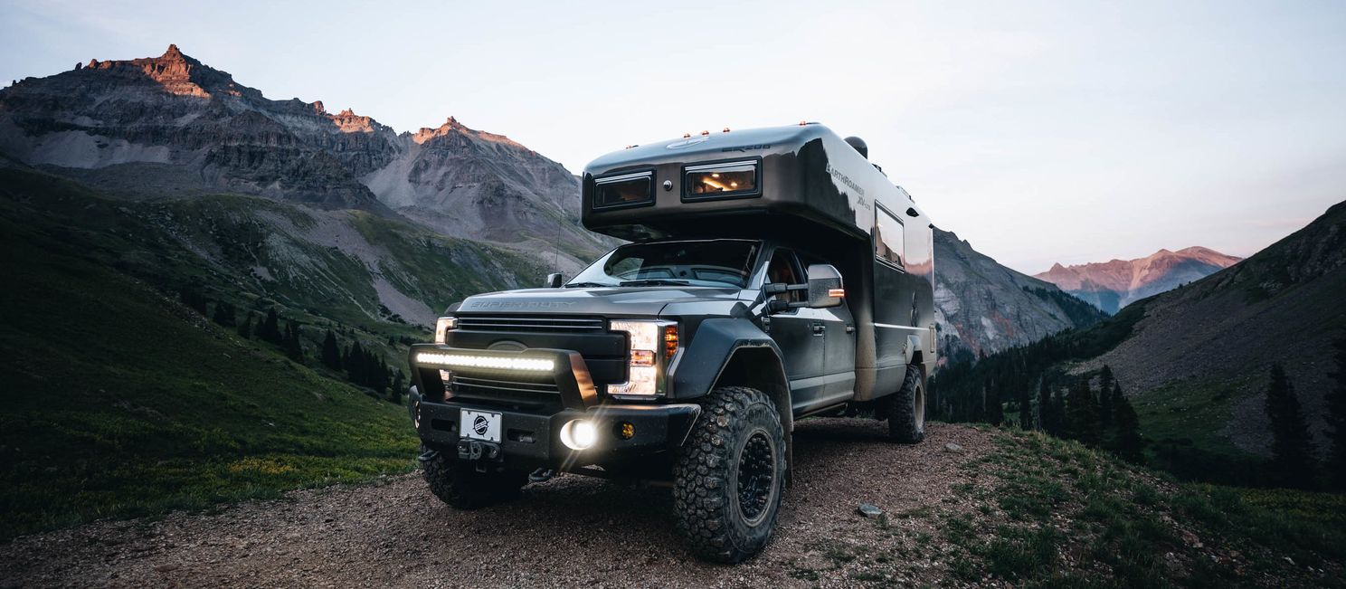Met deze stoere campers, trucks en omgebouwde bussen zou je graag de wereld rond willen trekken