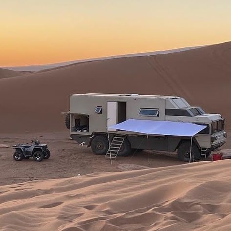 Met deze stoere campers, trucks en omgebouwde bussen zou je graag de wereld rond willen trekken