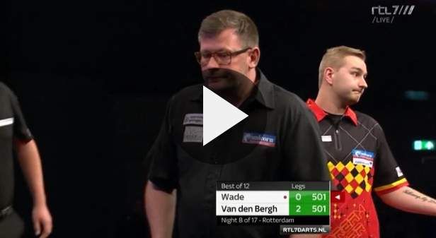VIDEO: James Wade negeert caller en verlaat het podium in Ahoy