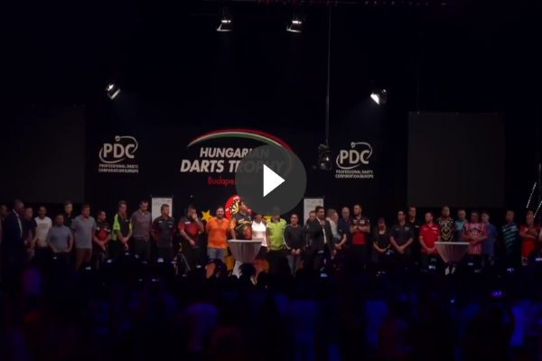 Emotioneel eerbetoon aan Kyle Anderson op podium Hongarije