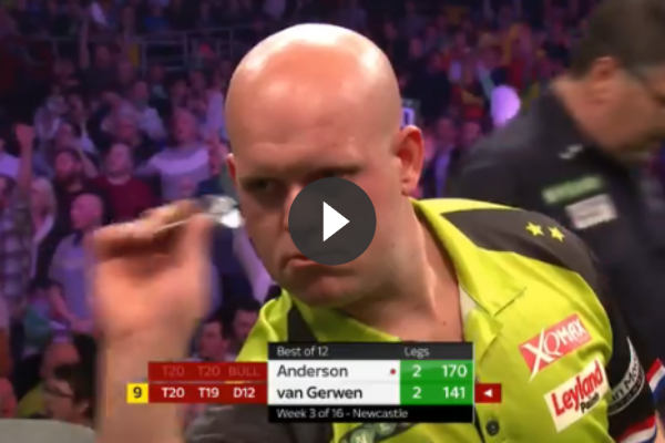 Flashback, Michael van Gerwen mist een 9-darter en krijgt een 170-finish om de oren