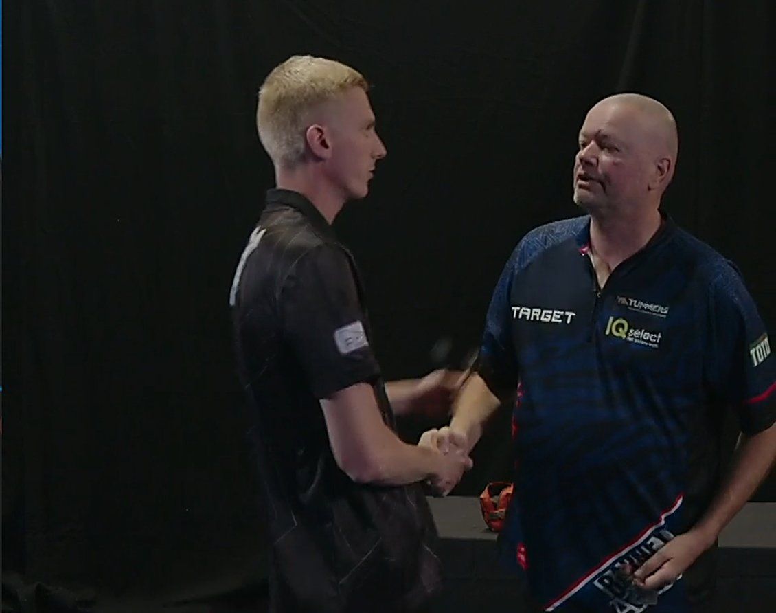 Hoogste gemiddelde voor Raymond van Barneveld op Players Championship 21