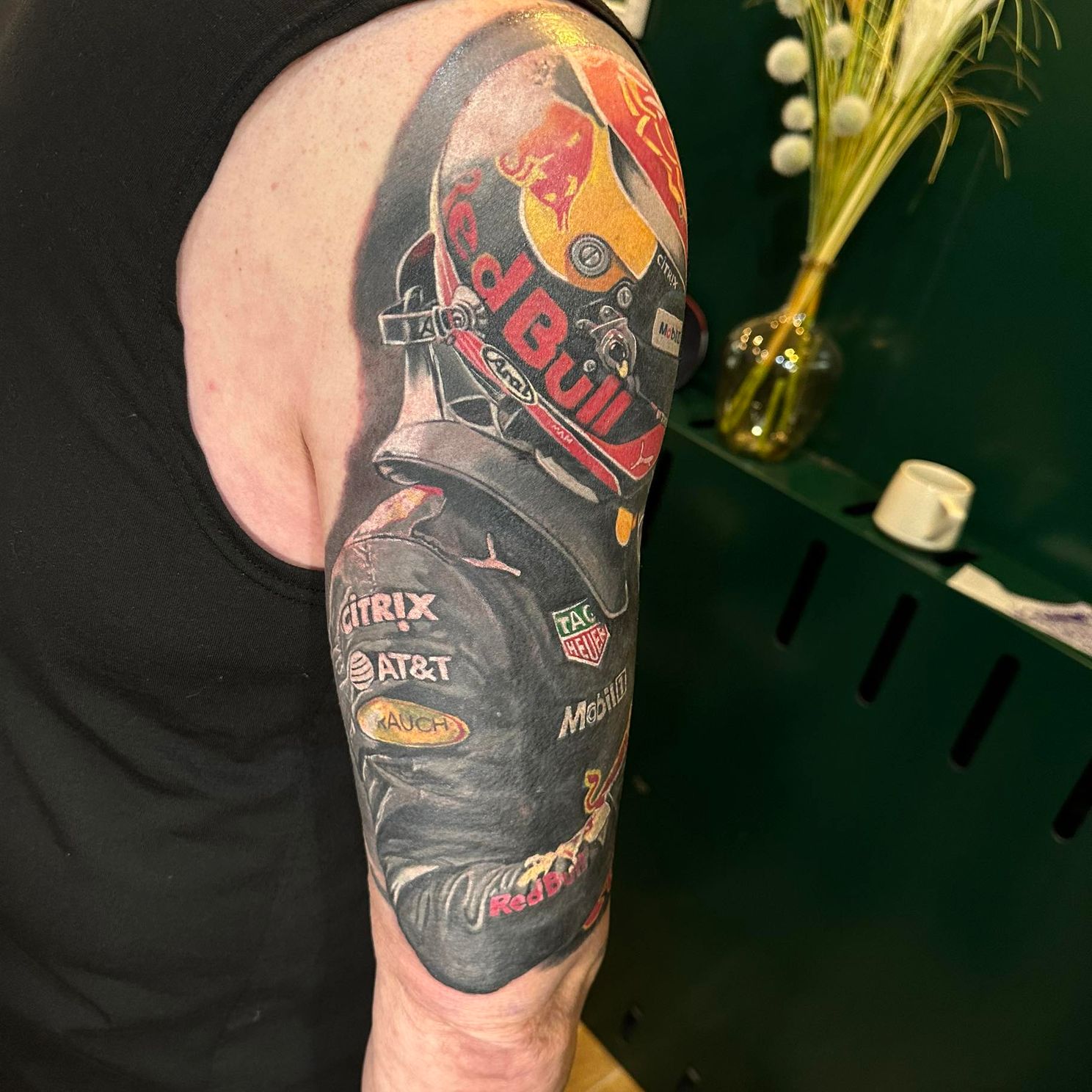 Interview: Megafan Jan heeft vetste Verstappen-tattoos: 'Deze duurde dertien uur'