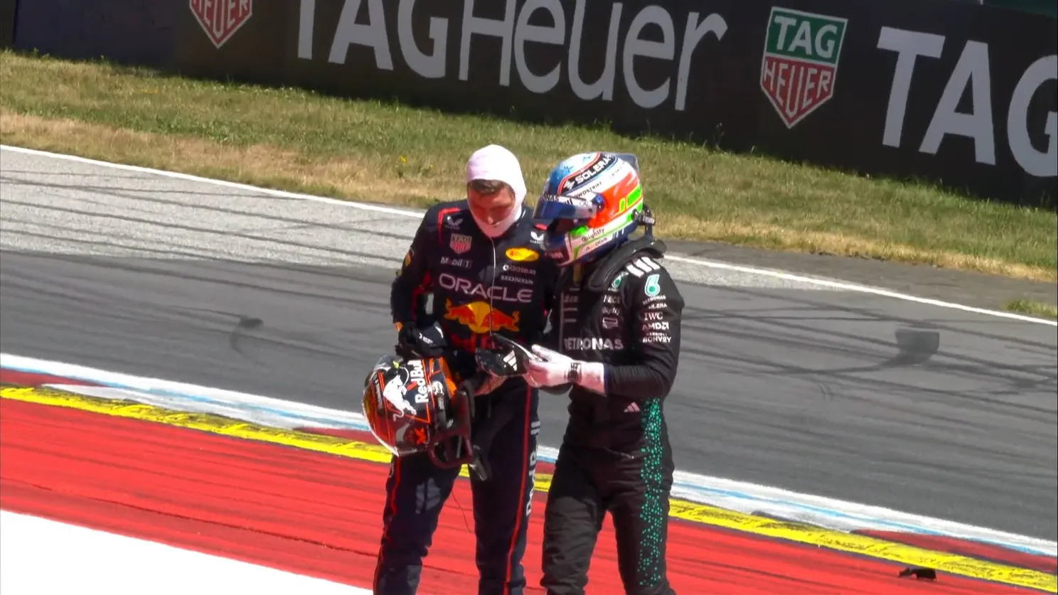Max Verstappen valt uit de Grand Prix van Oostenrijk