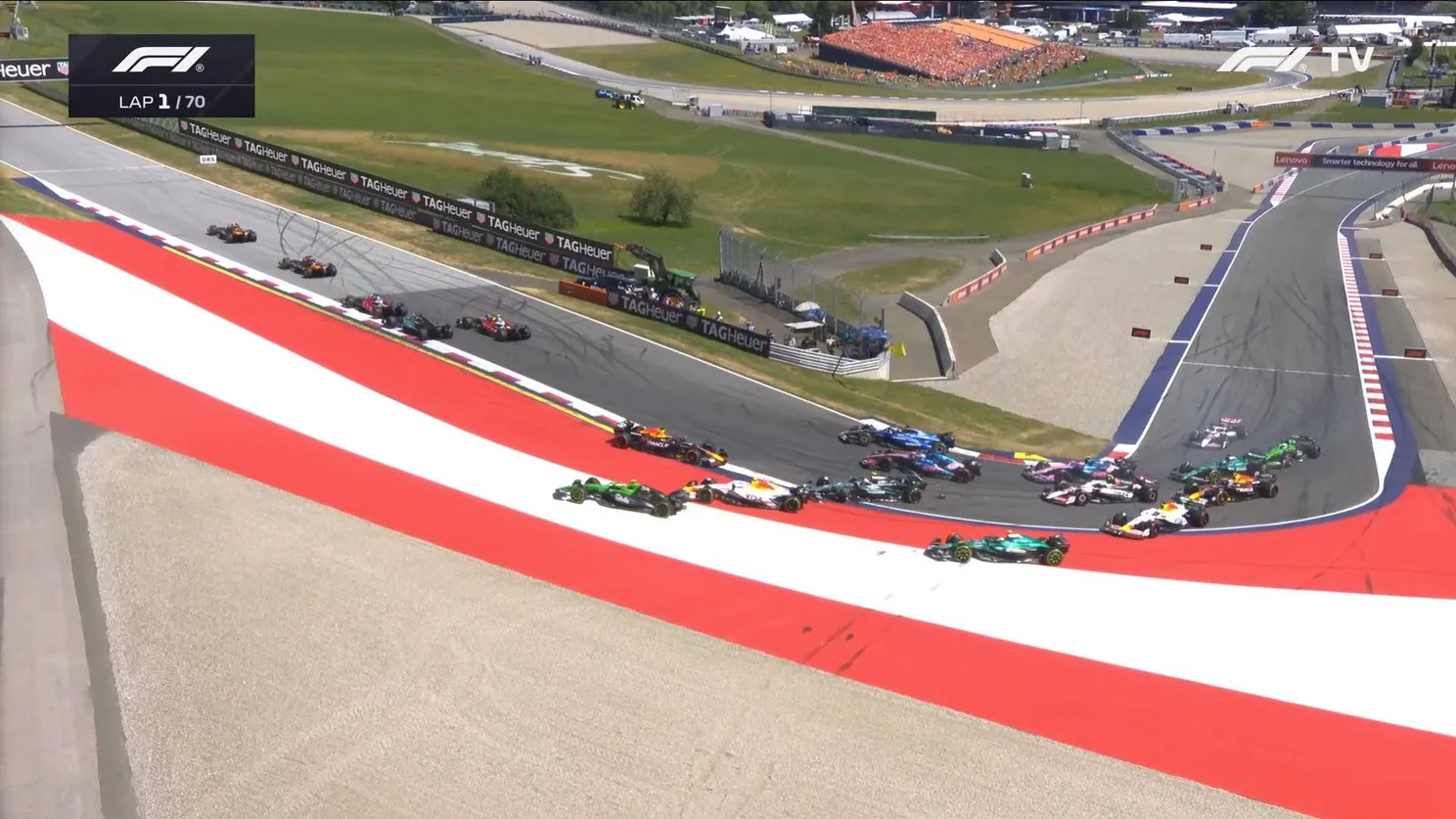 Max Verstappen valt uit de Grand Prix van Oostenrijk