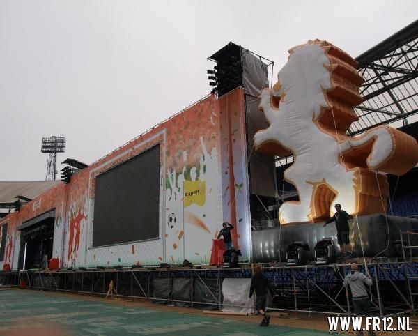 Oranje Feest in de Rotterdamse KUIP