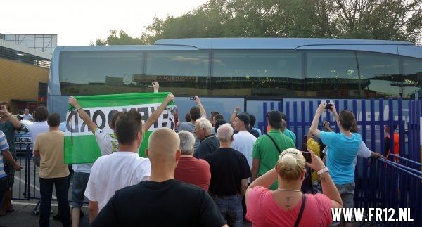 Supporters kleuren Praag rood&wit