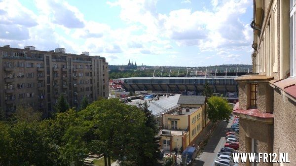 Supporters kleuren Praag rood&wit